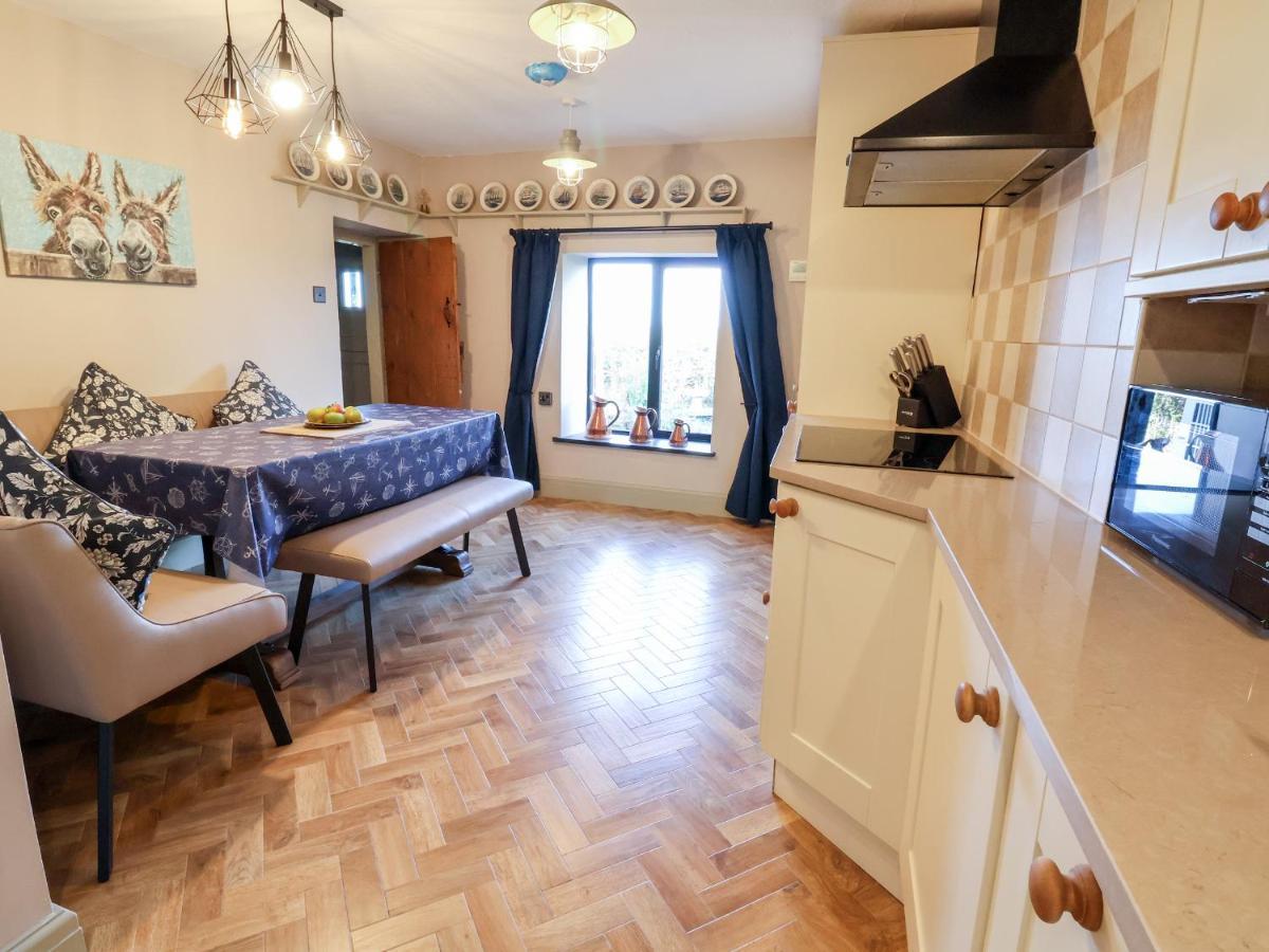 3 Penllan Cottages Холиуэлл Экстерьер фото